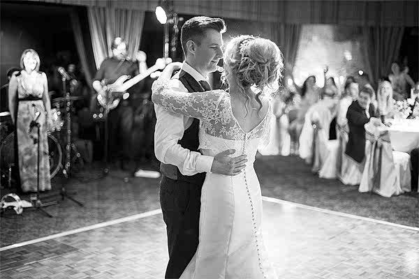 first dance at stonefield castle wedding photos