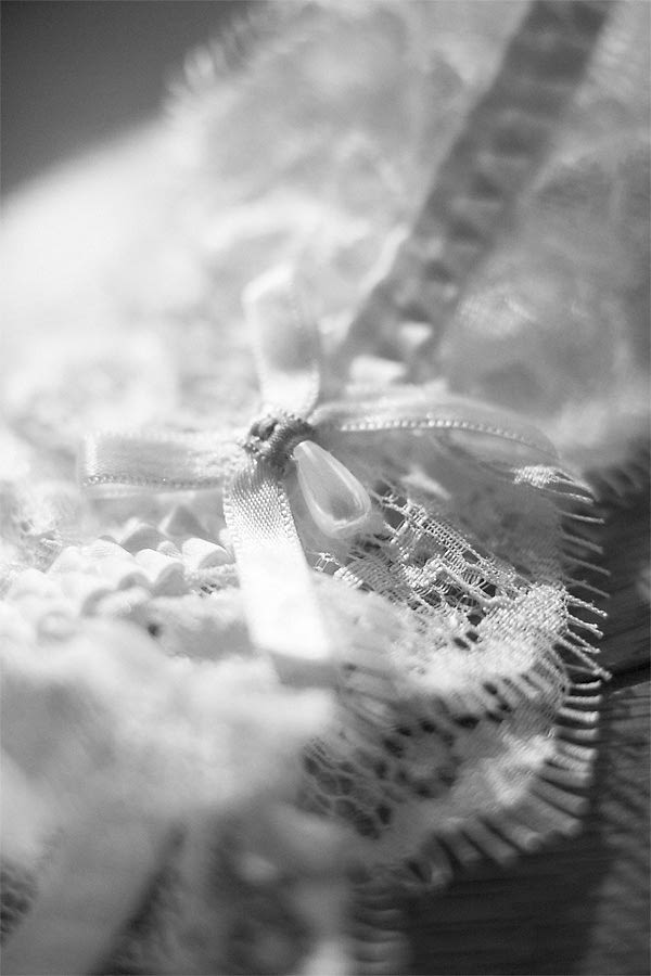 bride detail 