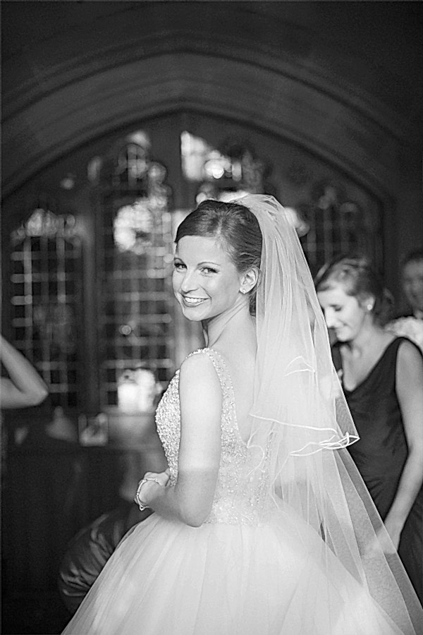 bride looking at the camera glasgow wedding photos