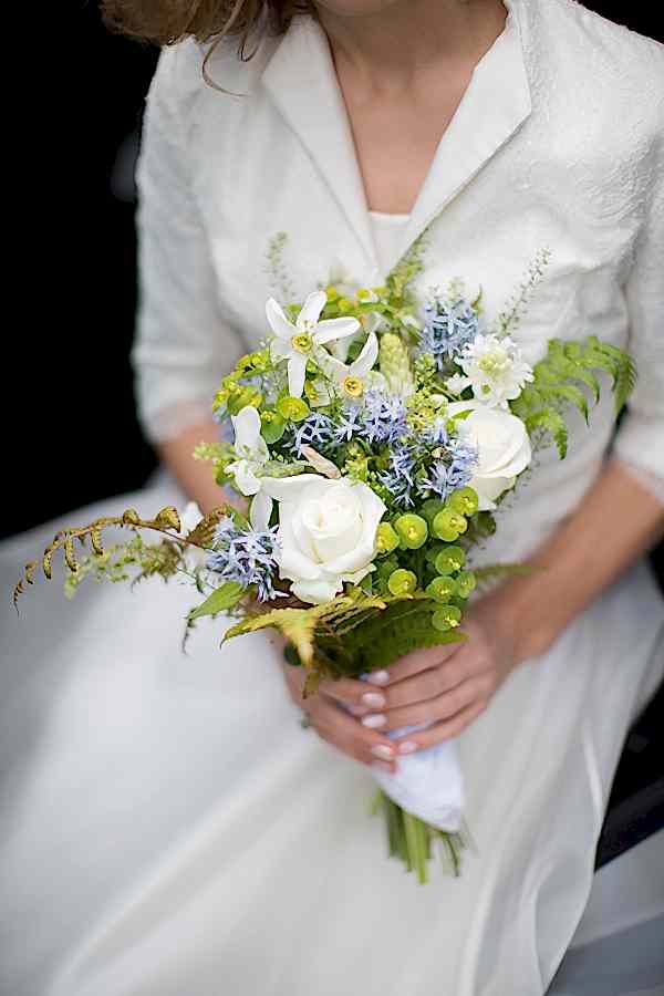 flowers held by bride just before ceremony