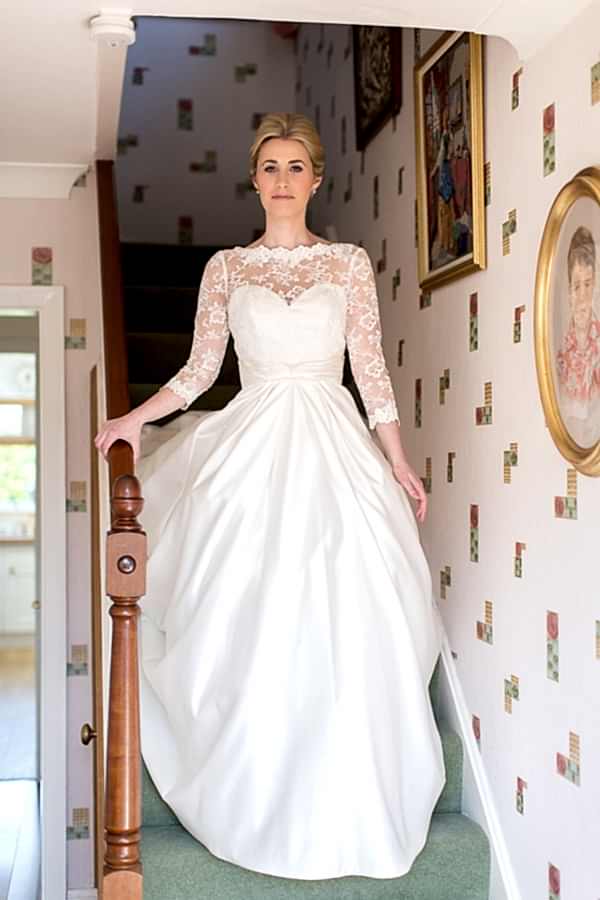 glasgow wedding photographers preparations at homein glasgow scotland