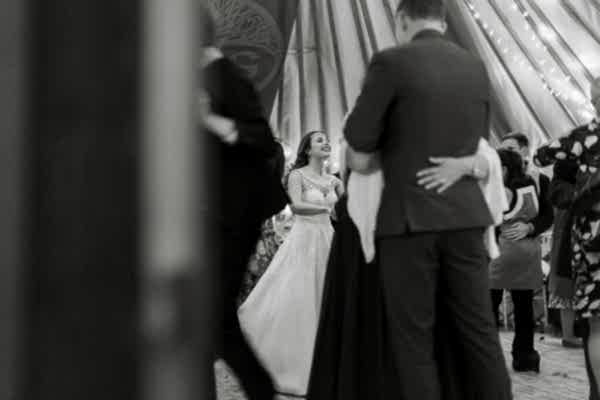 dancing during wedding at ardkinglas estate fotogenic