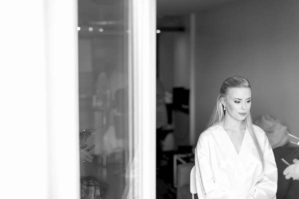 beautiful bride getting ready for a big day scotland 
