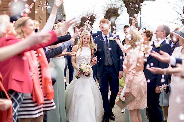 confetti shot hamilton church scotland 