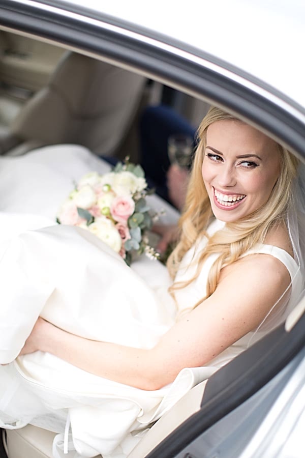 smiling bride photographed by wedding photographer glasgow