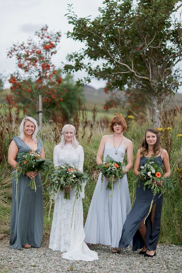 wedding photography prices glasgow bridesmates and bride 