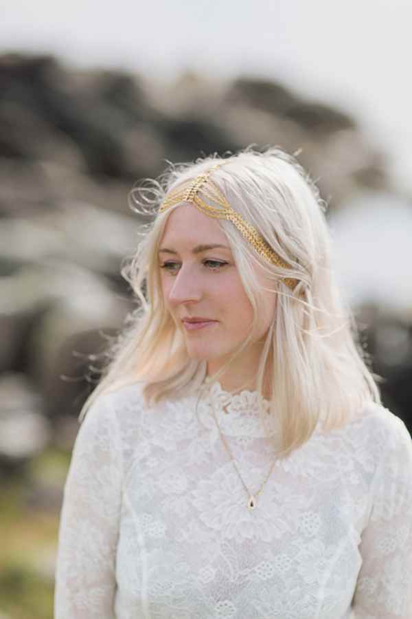 wedding photographer glasgow portrait of a bride in golden hair piece
