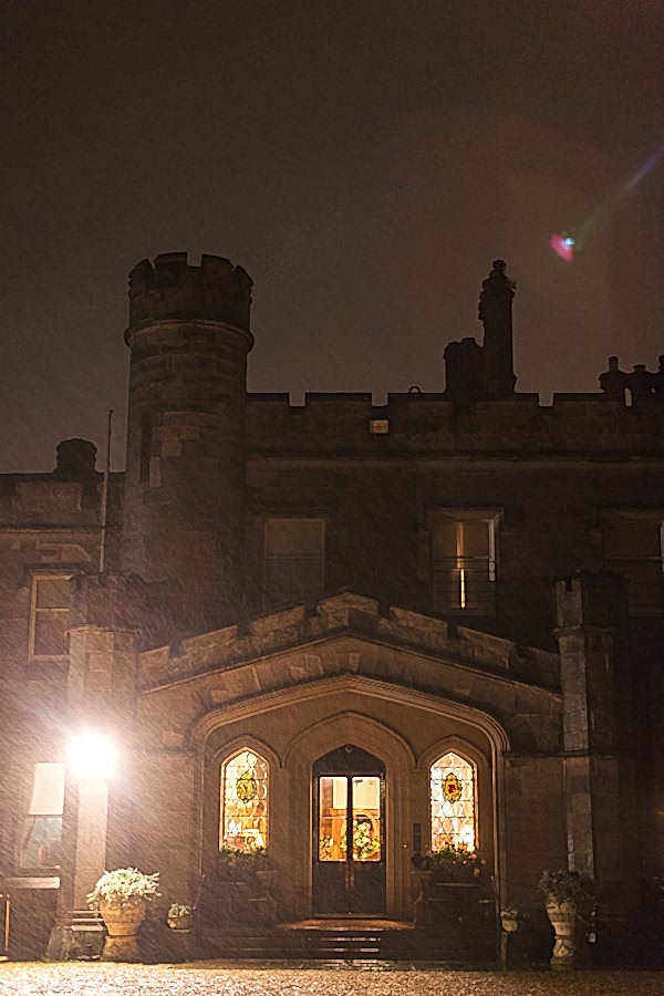 evening dundas castle in rain