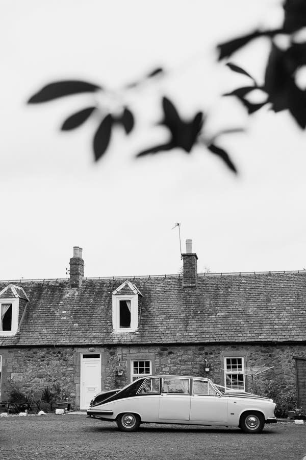 vintage wedding car for bridesmates