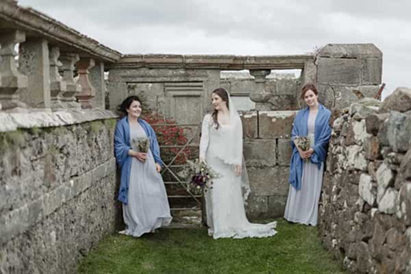 bride with bridesmates