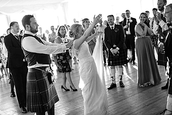 evening dancing at the wedding loch lomond 
