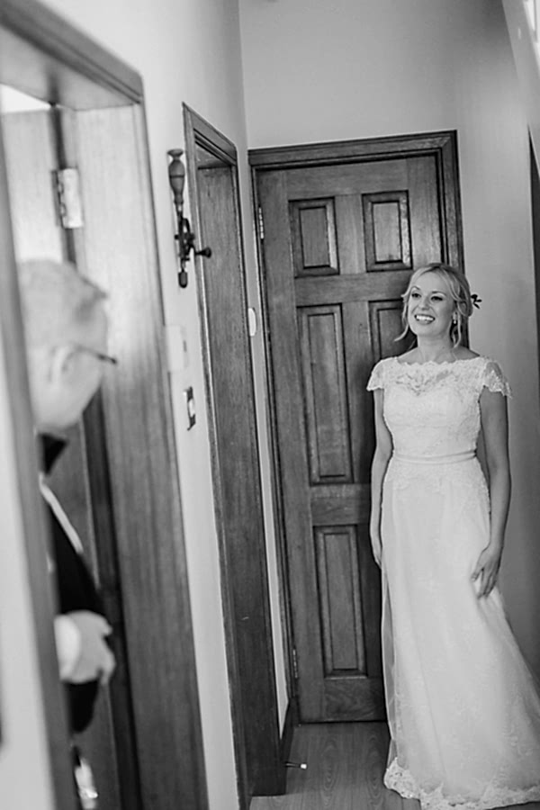 bride and her father