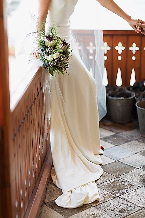 flowers and weddings dress details