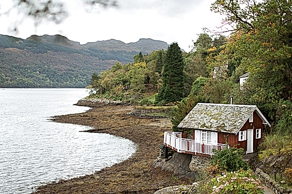 summer house suspended over water at loch goil