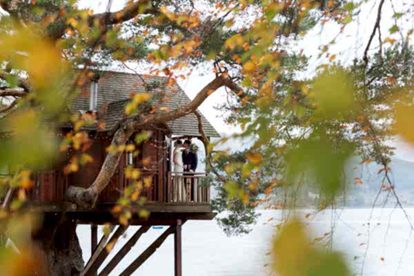 wedding photos the lodge on loch goil fotogenic of scotland couple kissing