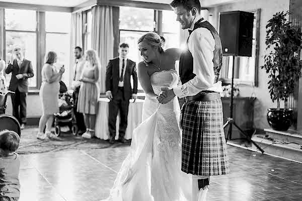 weddign dancing 