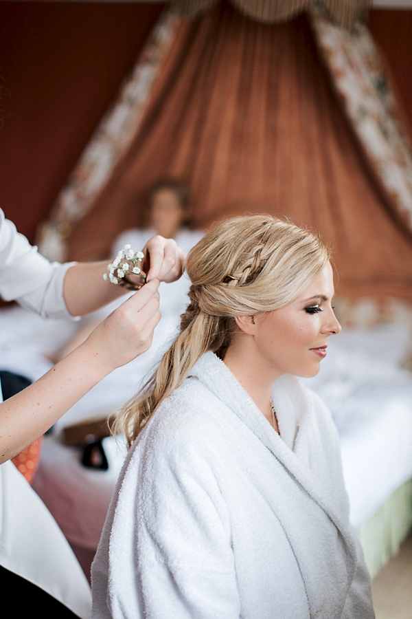wedding photographer ayrshire bride having her hair donw