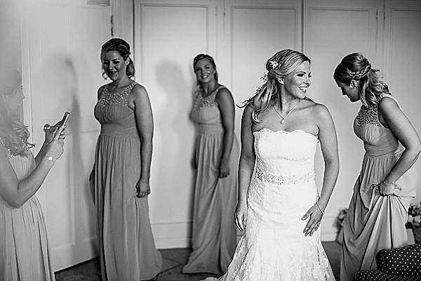 bride and bridesmates 
