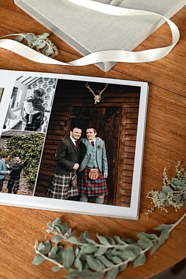 wedding albums from Glasgow Scotland boturich castle