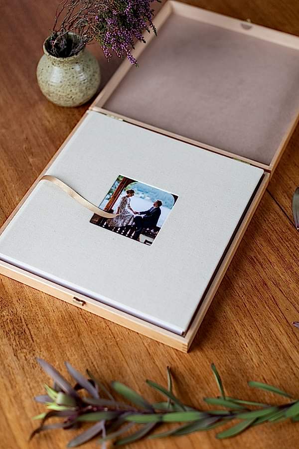 the locge on loch goil wedding albums from Scotland elopement