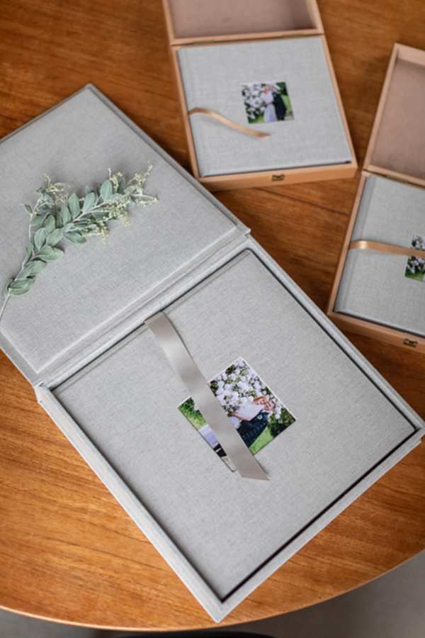 wedding albums from perth Scotland