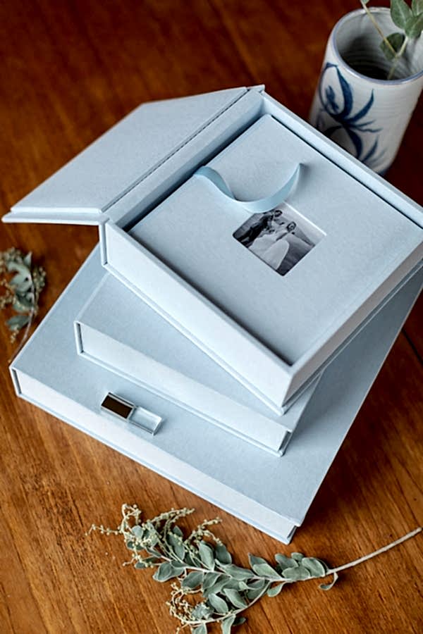 wedding albums from loch lomond Scotland 