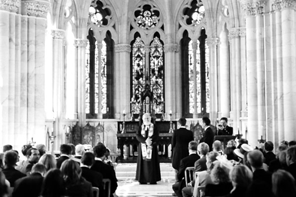 church of scotland minister at ceremony at chapel