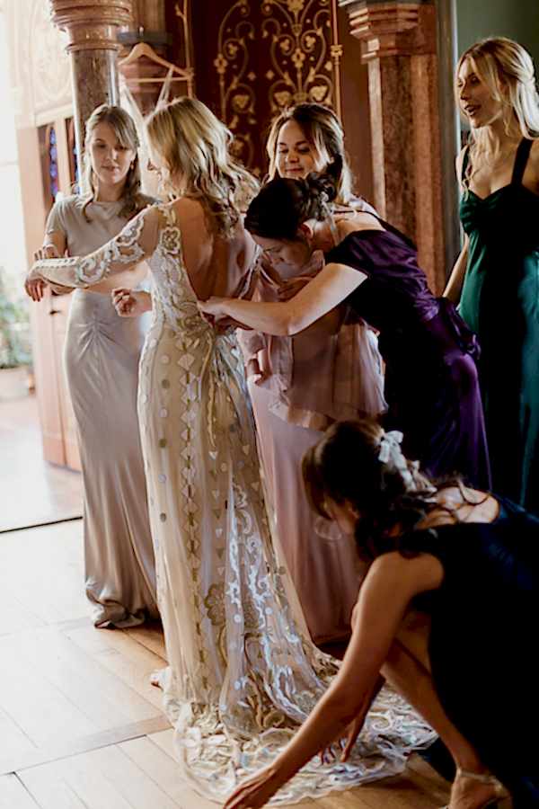 bride wearing orintal dress preparations mount stuart