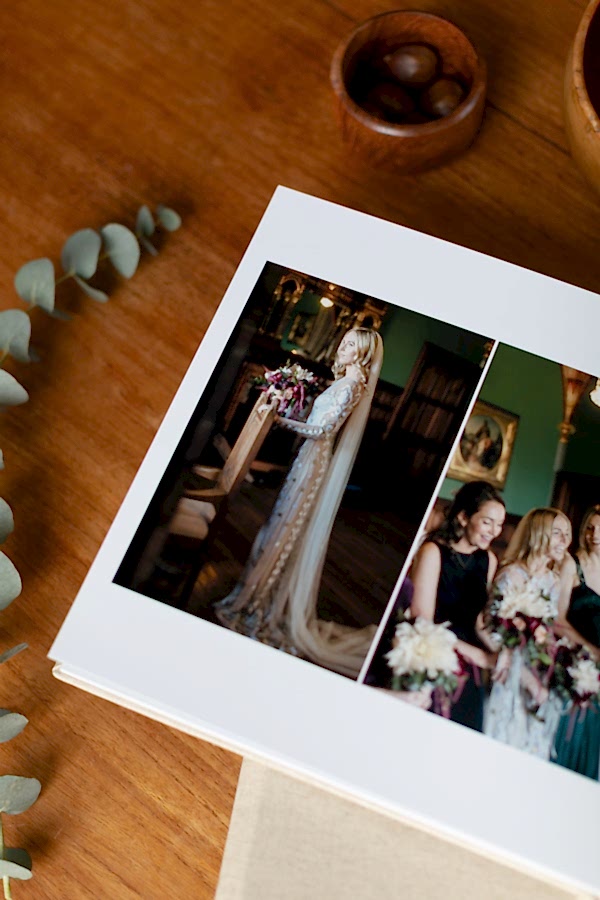 Wedding Photographers Edinburgh Albums 22