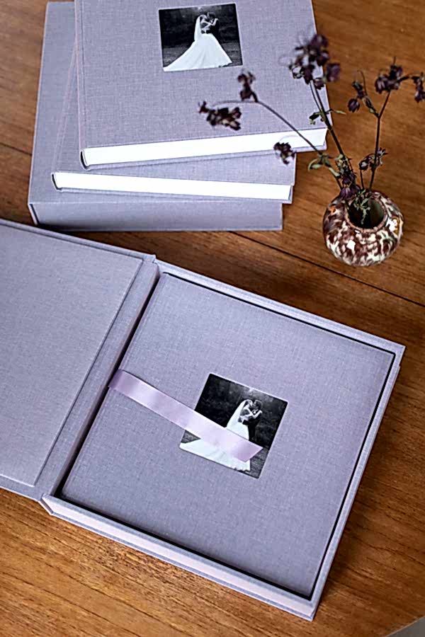Wedding Photographers Edinburgh Albums 34