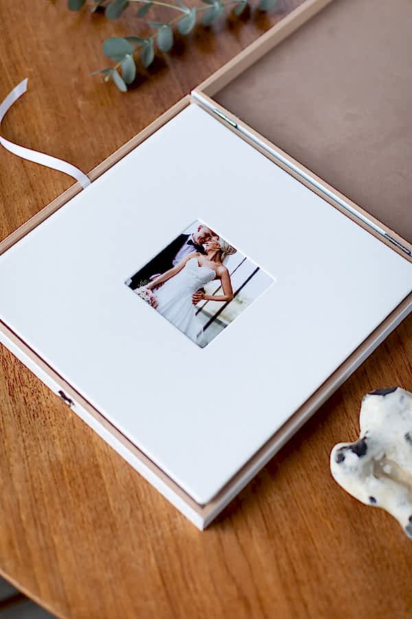 Wedding Photographers Edinburgh Albums 40