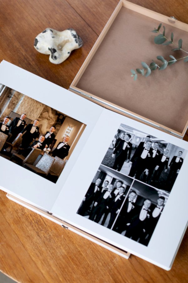 Wedding Photographers Edinburgh Albums 44