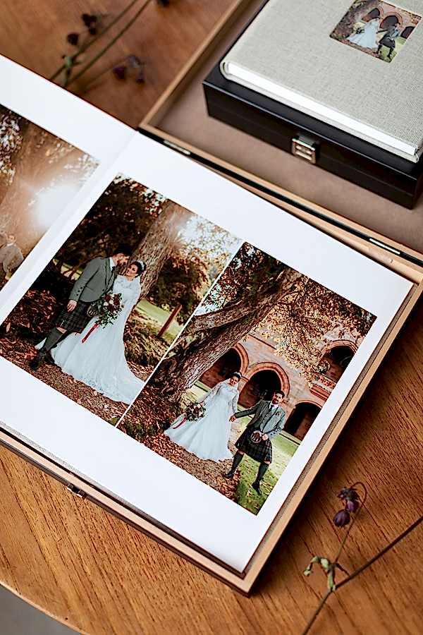 Wedding Photographers Edinburgh Albums 59