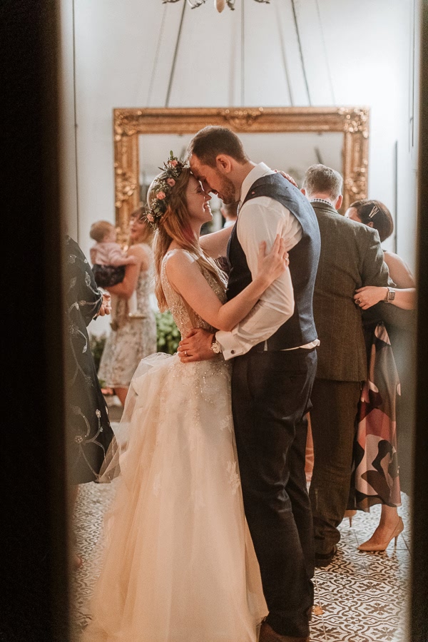 love and dance at Glenapp Estate in october 