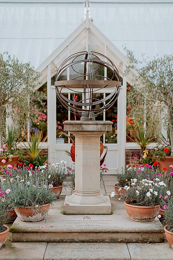 Dumfries House garden sculpture fotogenic of scotland