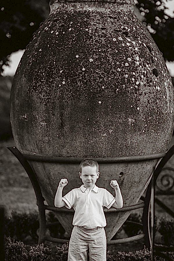 page boy showing off