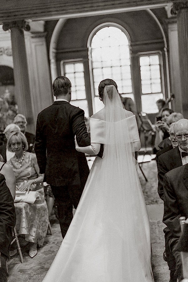 Dumfries House Wedding Photos bride and groom leaving 