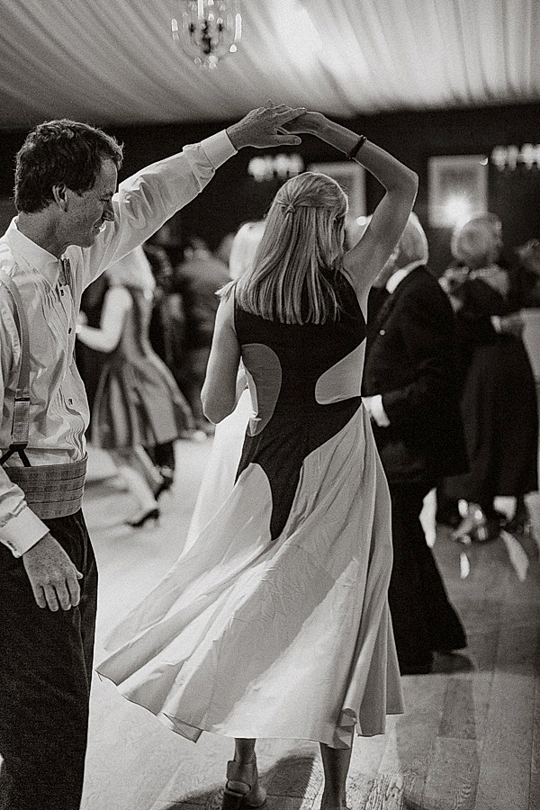 guests dancing wedding scotland