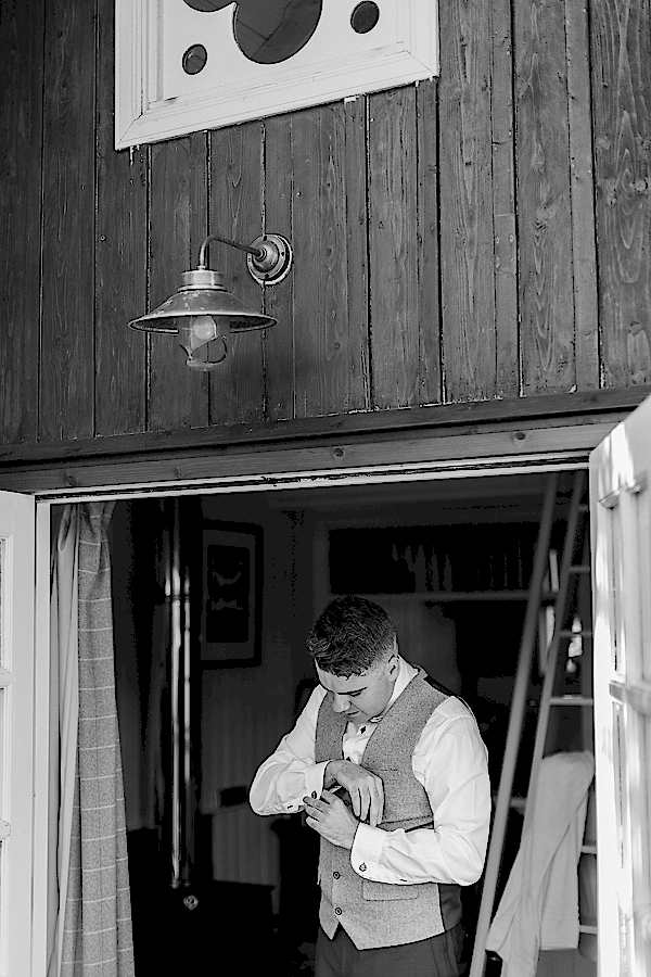 Wedding Photographers Glasgow The Lodge on Loch Goil 18
