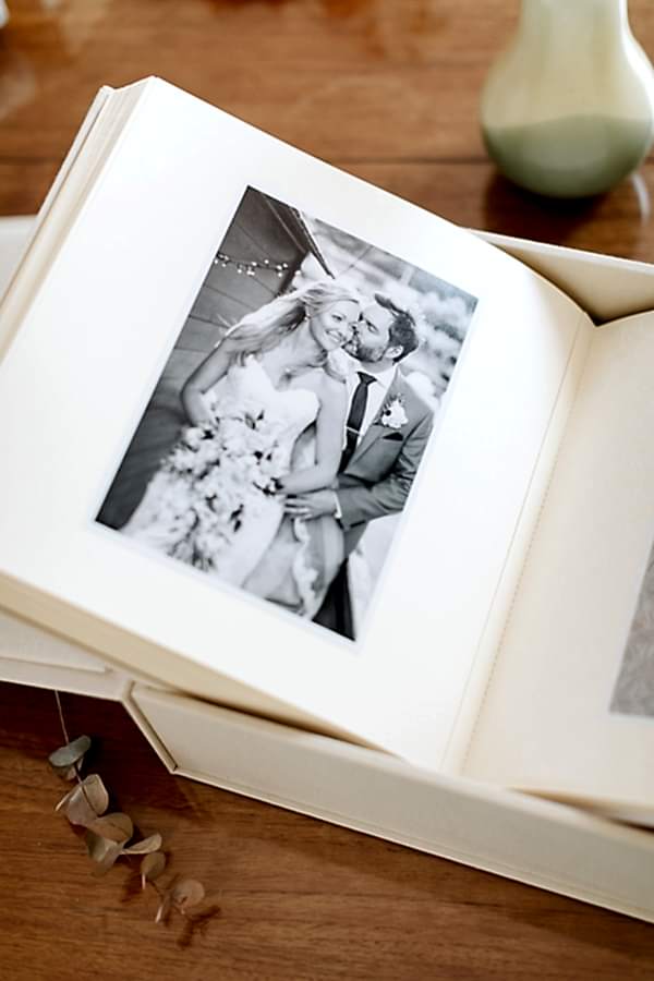 Wedding Photographer Glasgow Albums 12