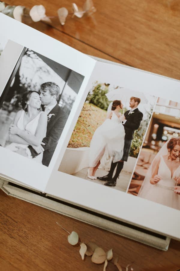 Wedding Photographer Glasgow Albums 15