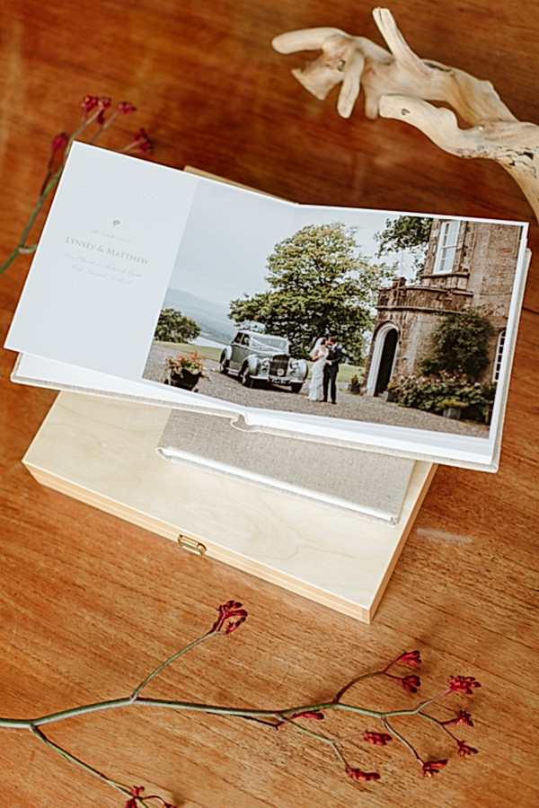 Wedding Photographer Glasgow Albums 34