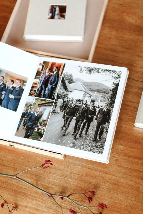 Wedding Photographer Glasgow Albums 36