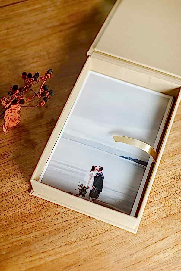 Wedding Photographer Glasgow Albums 6