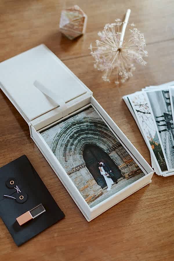 Wedding Photographer Glasgow Albums 60