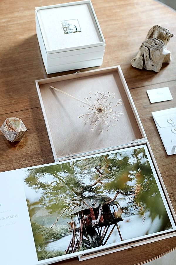 Wedding Photographer Glasgow Albums 71