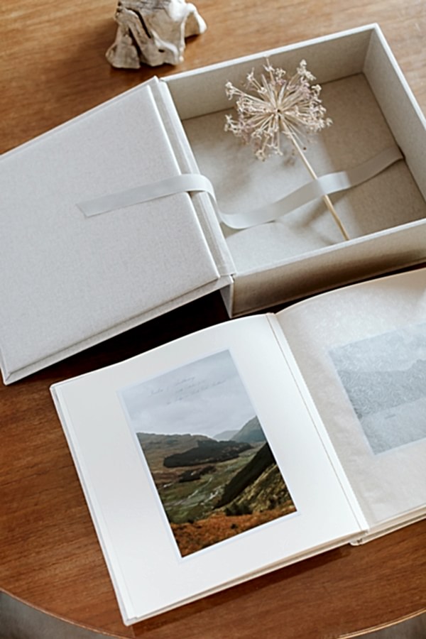 Wedding Photographer Glasgow Albums 79