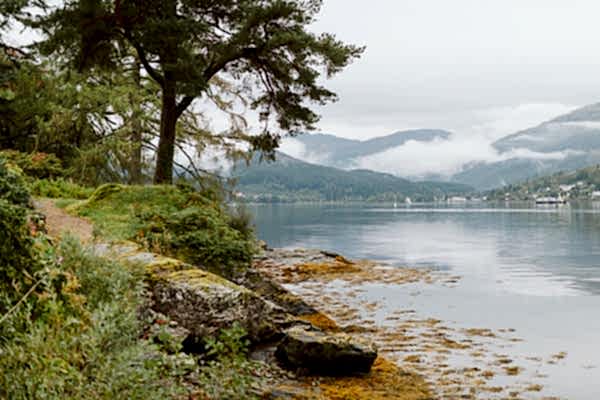 by the shore of loch goil on the wedding day 