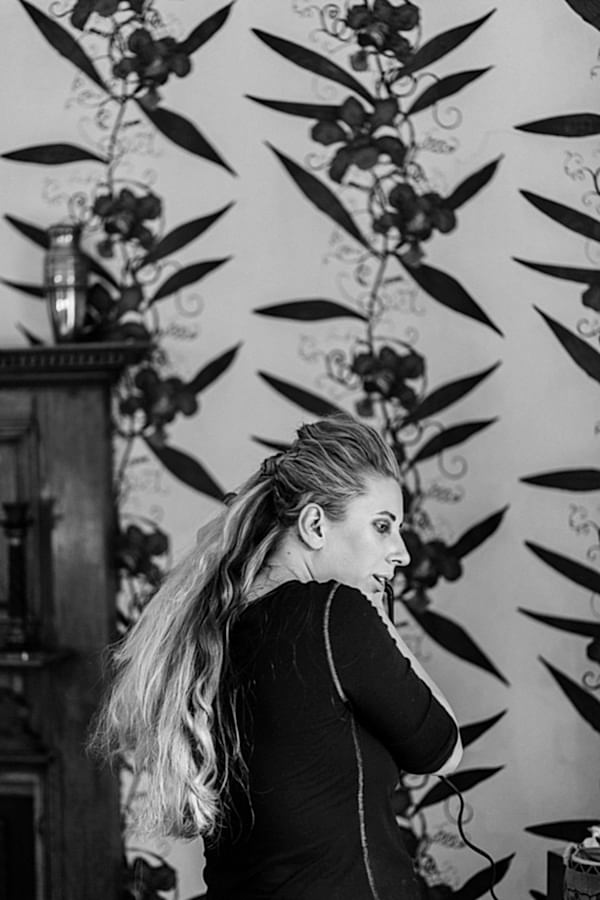 bride getting ready at the lodge on loch goil 